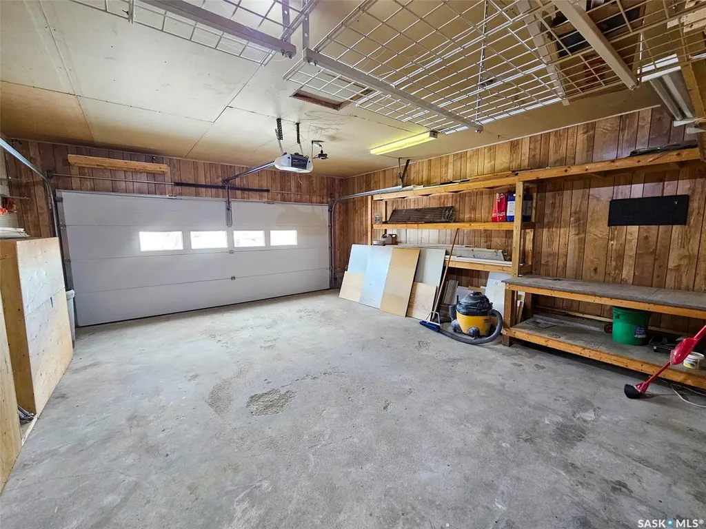 20 Centennial Drive Mossbank SK S0H 3G0