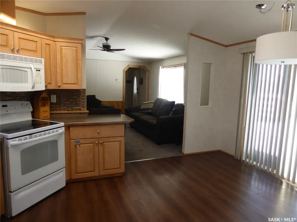 8 Sunshine Place Kivimaa-moonlight Bay SK S0M 1J0