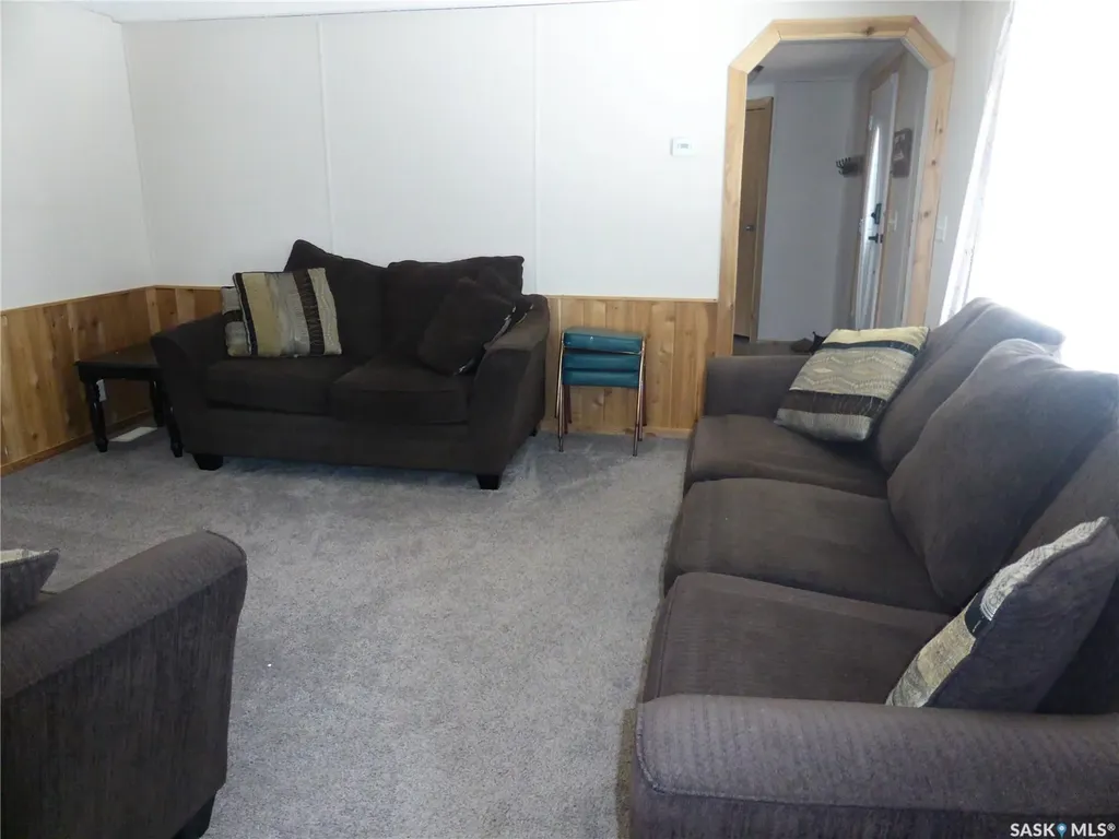 8 Sunshine Place Kivimaa-moonlight Bay SK S0M 1J0