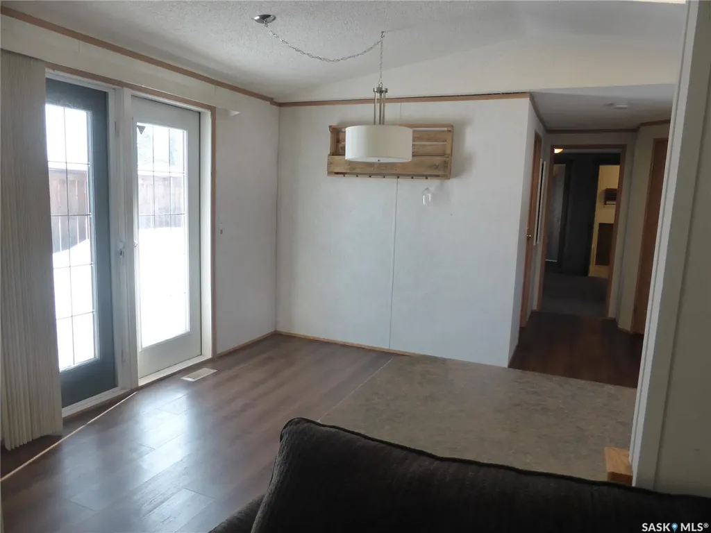 8 Sunshine Place Kivimaa-moonlight Bay SK S0M 1J0