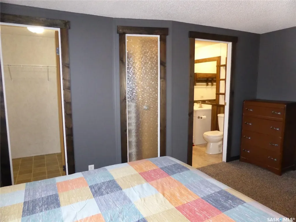 8 Sunshine Place Kivimaa-moonlight Bay SK S0M 1J0