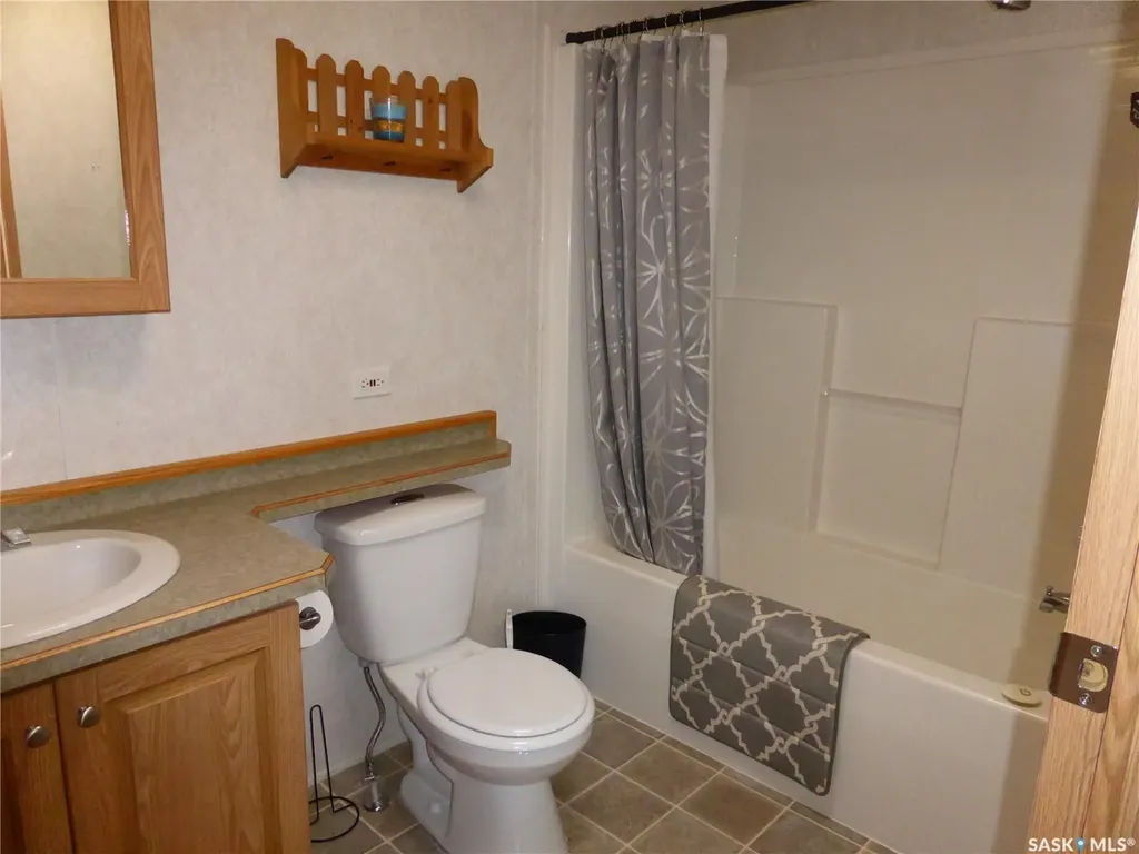 8 Sunshine Place Kivimaa-moonlight Bay SK S0M 1J0