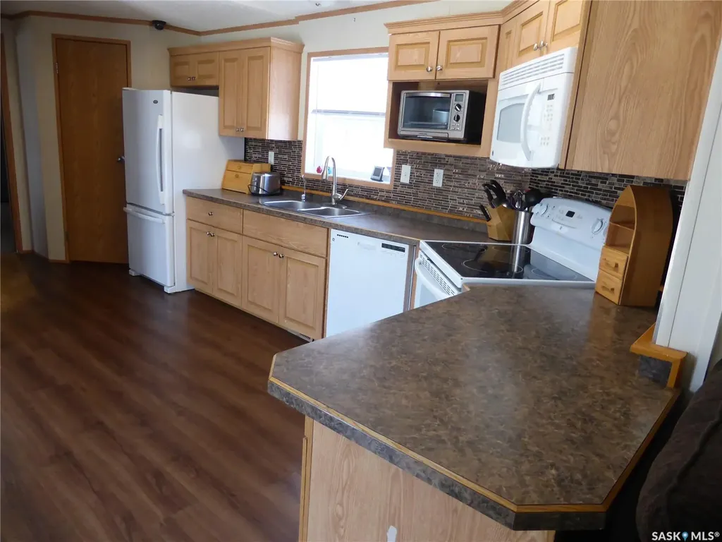 8 Sunshine Place Kivimaa-moonlight Bay SK S0M 1J0