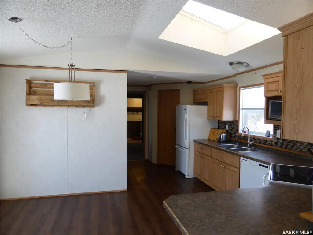 8 Sunshine Place Kivimaa-moonlight Bay SK S0M 1J0