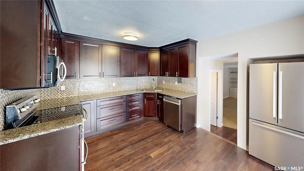 50 Lowry Place Regina SK S4S 6C7