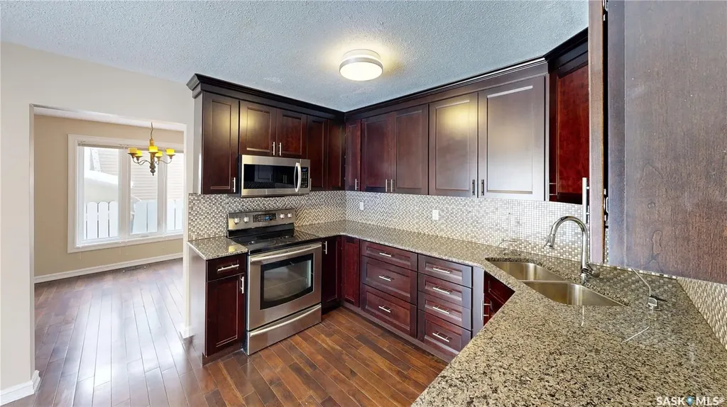 50 Lowry Place Regina SK S4S 6C7