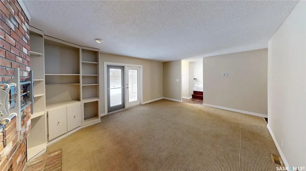 50 Lowry Place Regina SK S4S 6C7