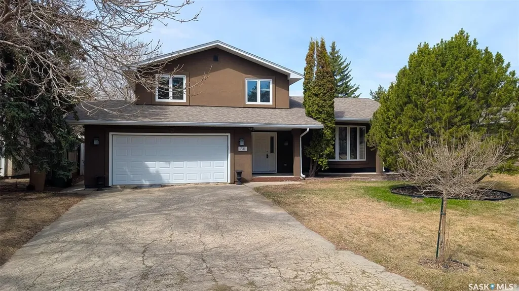50 Lowry Place Regina SK S4S 6C7