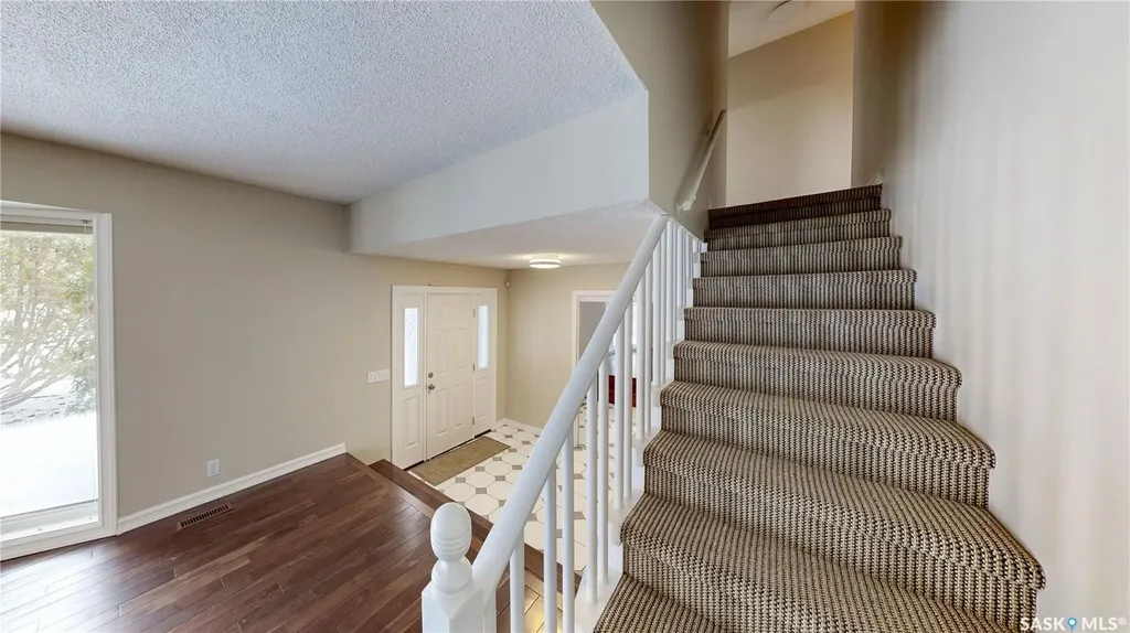 50 Lowry Place Regina SK S4S 6C7