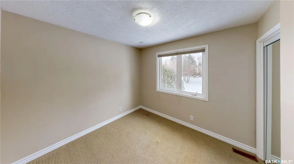 50 Lowry Place Regina SK S4S 6C7
