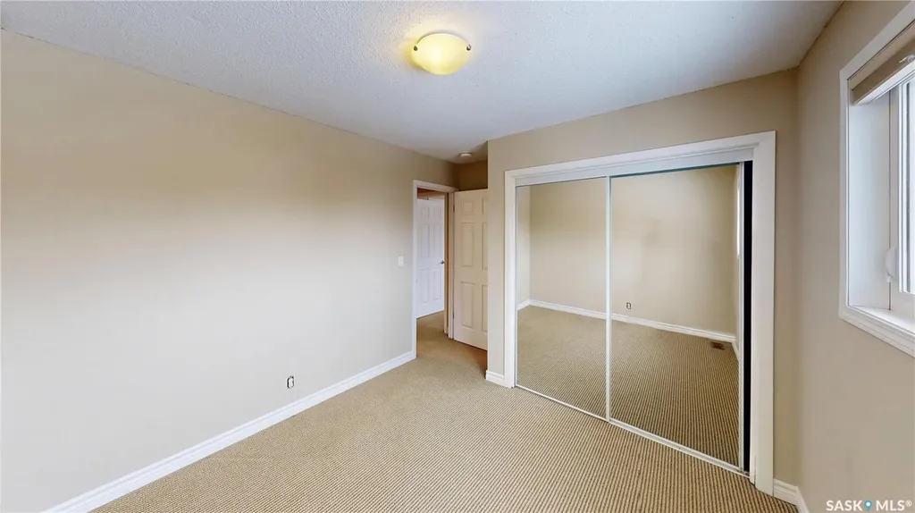 50 Lowry Place Regina SK S4S 6C7