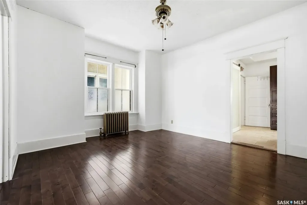 2026 Garnet Street Regina SK S4T 2Z6