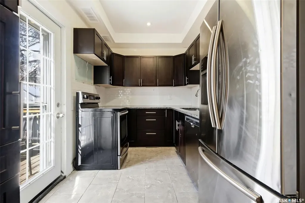 2026 Garnet Street Regina SK S4T 2Z6