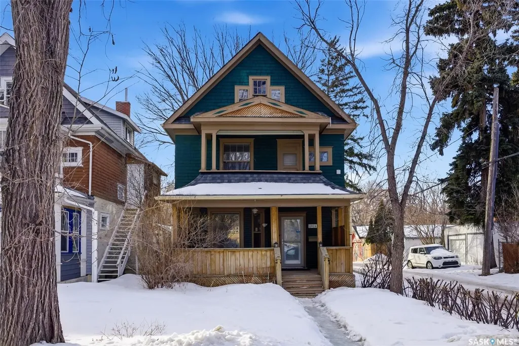 2026 Garnet Street Regina SK S4T 2Z6