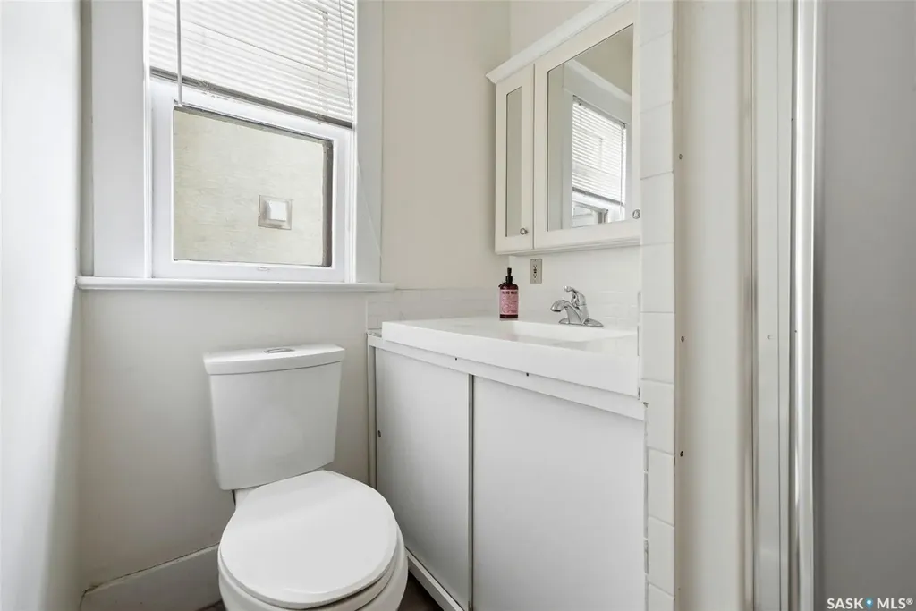 2026 Garnet Street Regina SK S4T 2Z6