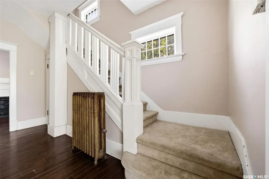 2026 Garnet Street Regina SK S4T 2Z6