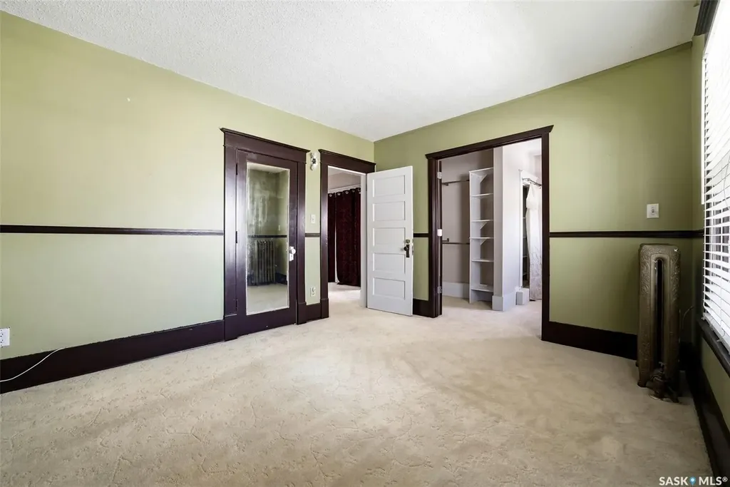 2026 Garnet Street Regina SK S4T 2Z6
