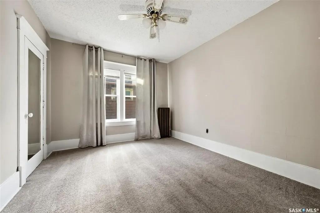 2026 Garnet Street Regina SK S4T 2Z6