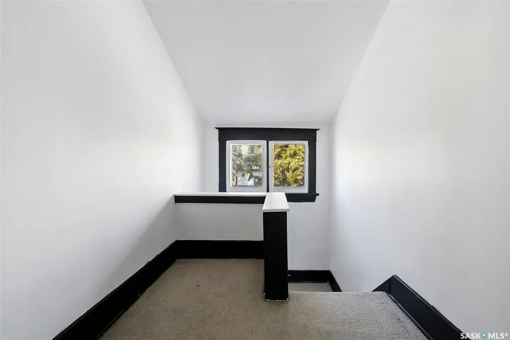 2026 Garnet Street Regina SK S4T 2Z6