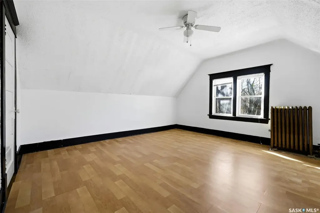 2026 Garnet Street Regina SK S4T 2Z6