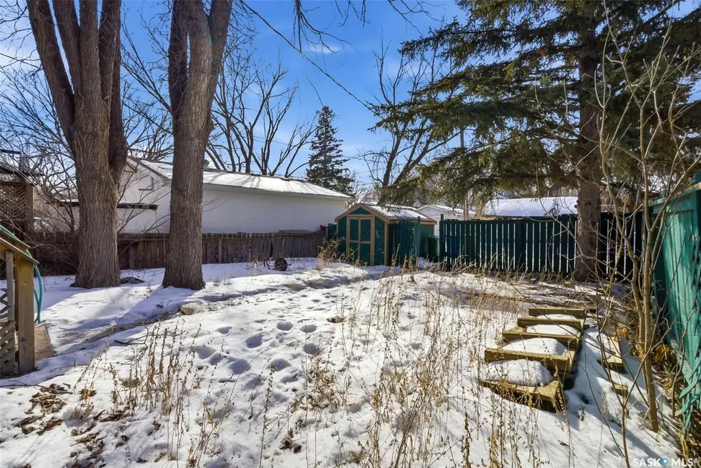 2026 Garnet Street Regina SK S4T 2Z6
