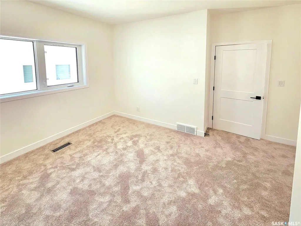 310 Flynn Manor Saskatoon SK S7V 0Z4