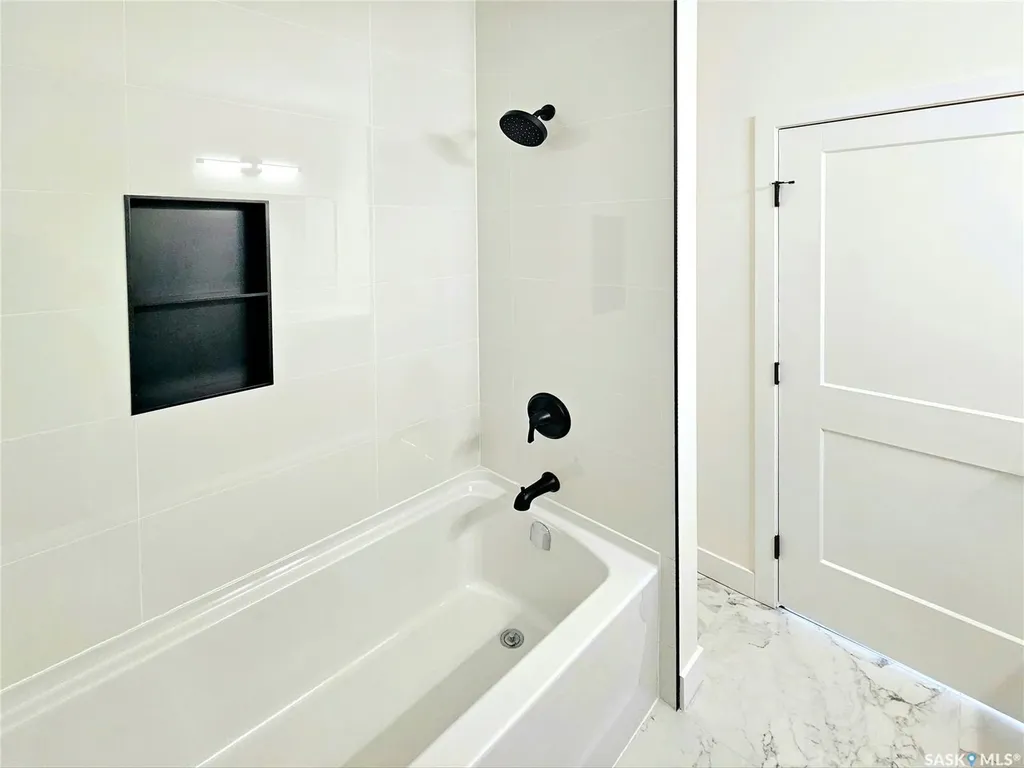 310 Flynn Manor Saskatoon SK S7V 0Z4