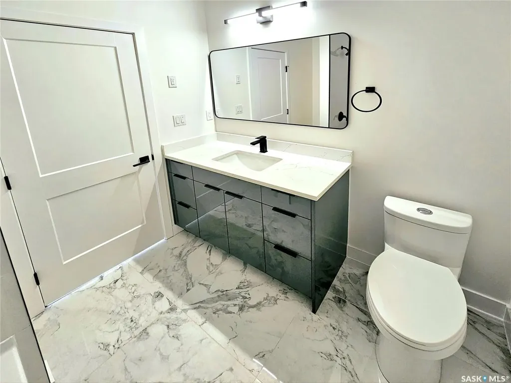 310 Flynn Manor Saskatoon SK S7V 0Z4