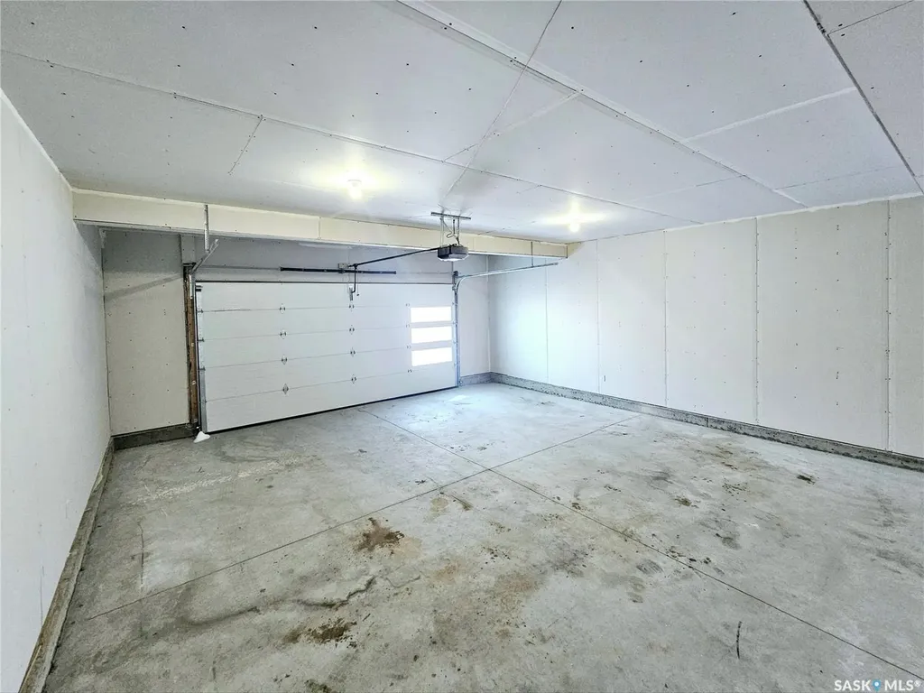 310 Flynn Manor Saskatoon SK S7V 0Z4