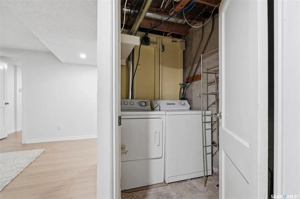 1608 Vickies Avenue Saskatoon SK S7N 2P3