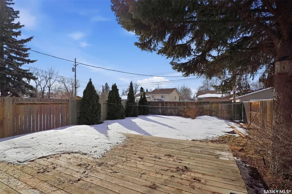 1608 Vickies Avenue Saskatoon SK S7N 2P3