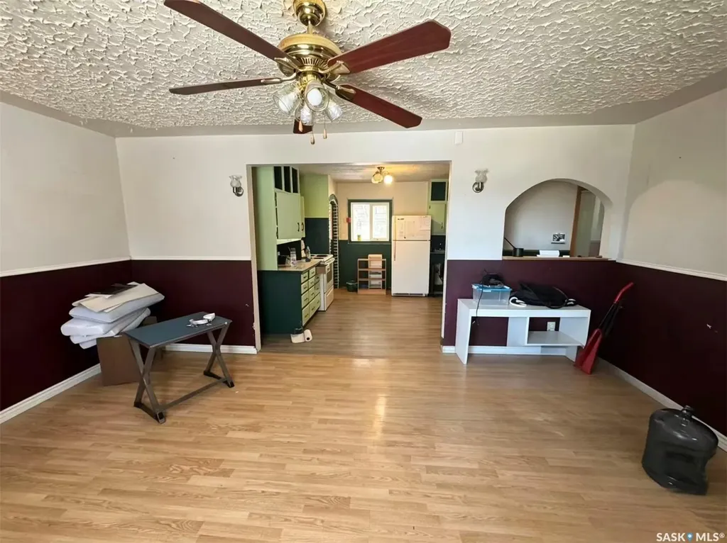 453 Vancouver Avenue S Saskatoon SK S7M 3N3