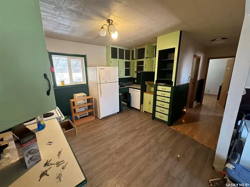 453 Vancouver Avenue S Saskatoon SK S7M 3N3