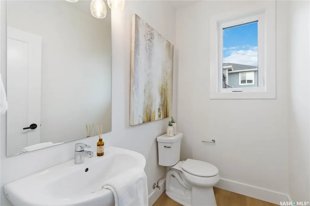 105 Hathway Crescent Saskatoon SK S7V 0P5