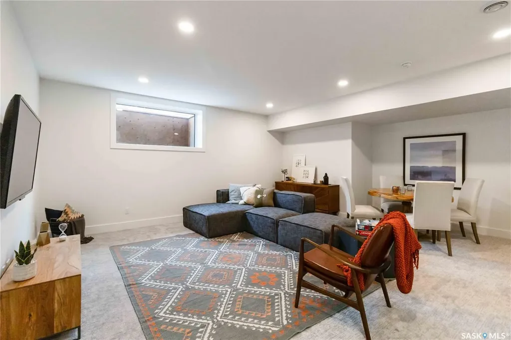 105 Hathway Crescent Saskatoon SK S7V 0P5