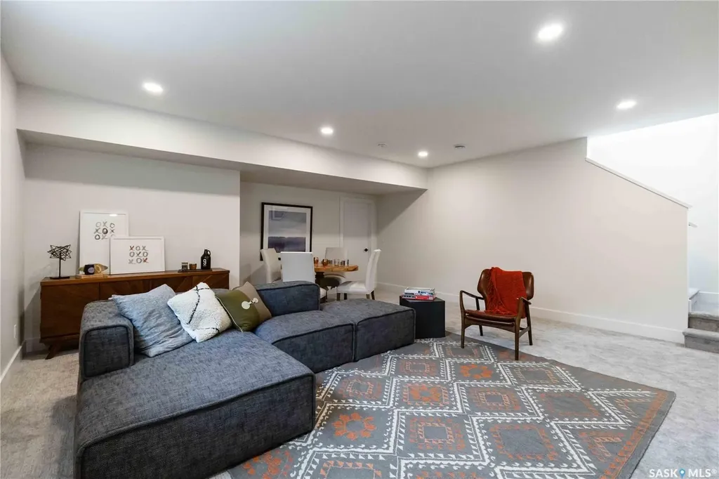 105 Hathway Crescent Saskatoon SK S7V 0P5
