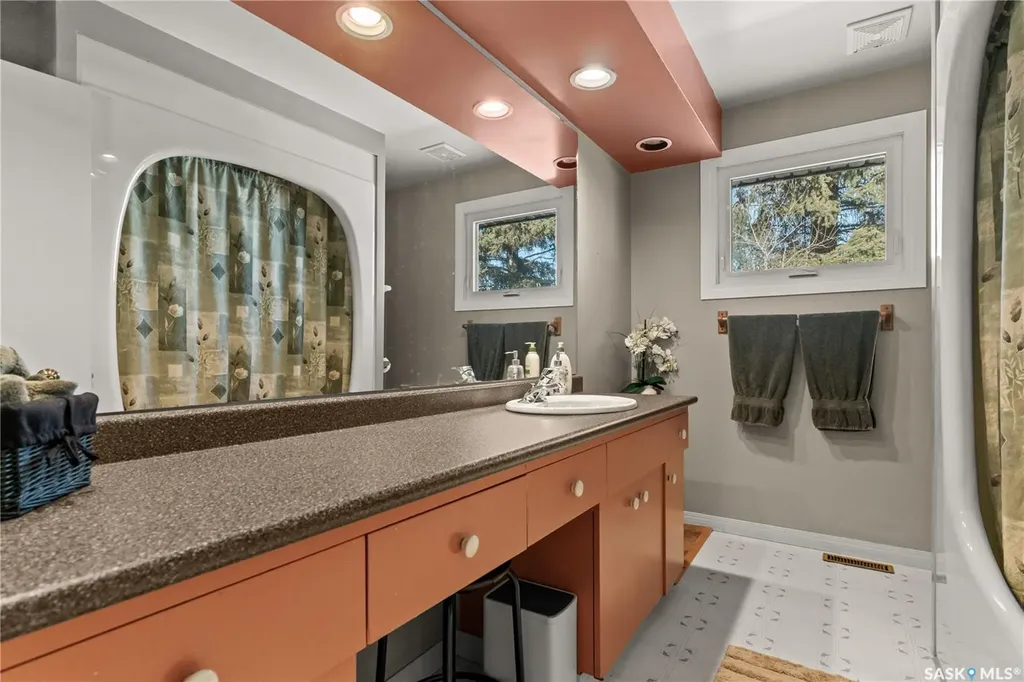 706 2nd Avenue Borden SK S0K 0N0