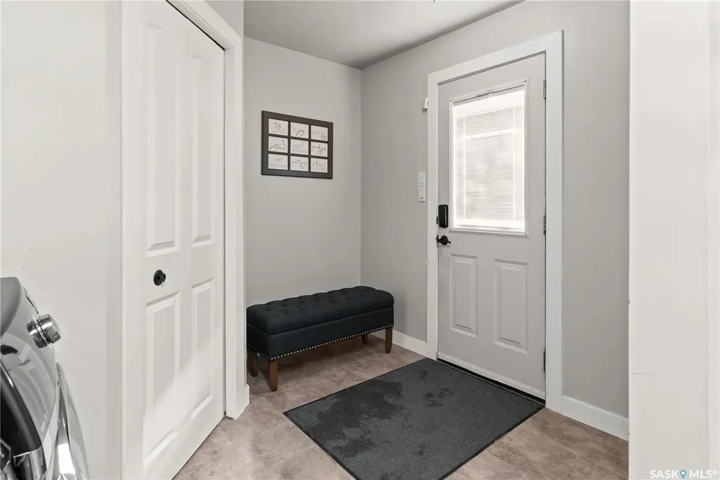 706 2nd Avenue Borden SK S0K 0N0