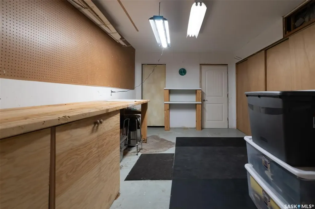 706 2nd Avenue Borden SK S0K 0N0