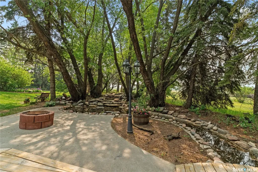 706 2nd Avenue Borden SK S0K 0N0