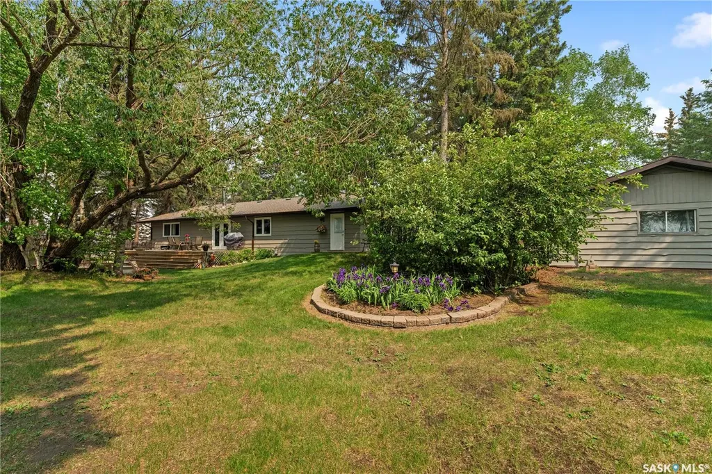 706 2nd Avenue Borden SK S0K 0N0