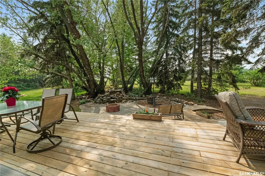 706 2nd Avenue Borden SK S0K 0N0