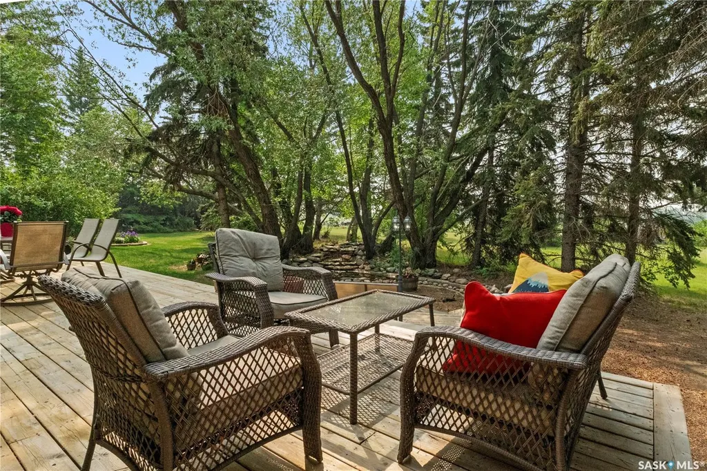 706 2nd Avenue Borden SK S0K 0N0