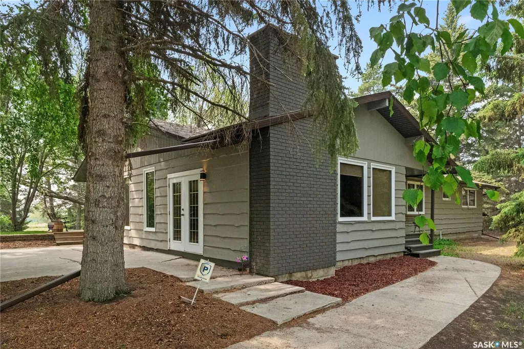 706 2nd Avenue Borden SK S0K 0N0