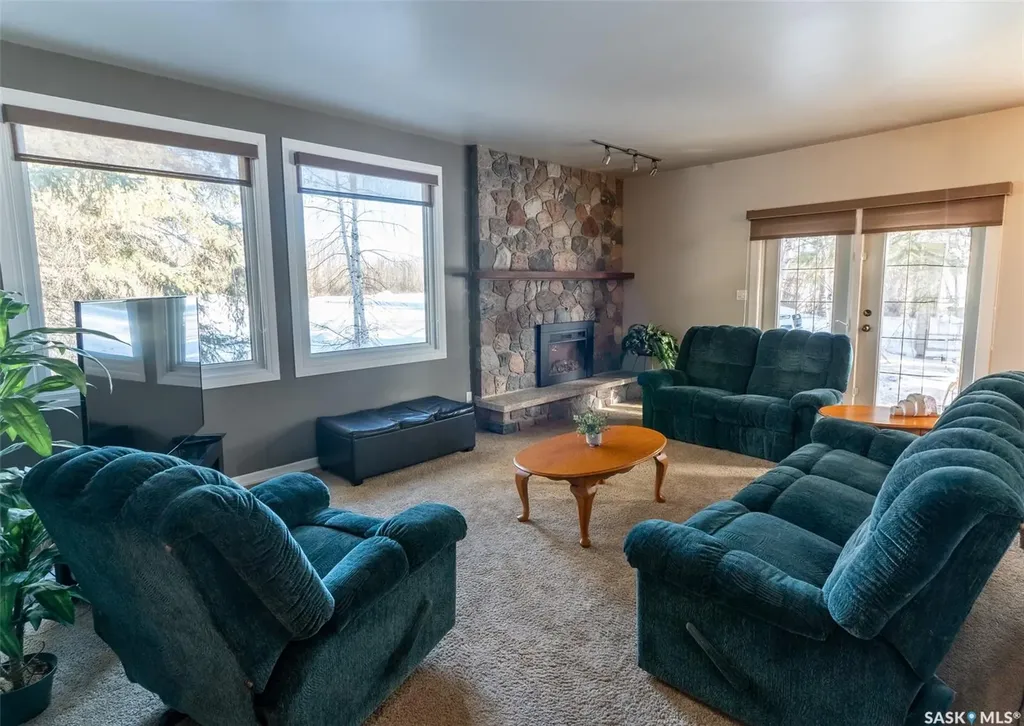 706 2nd Avenue Borden SK S0K 0N0