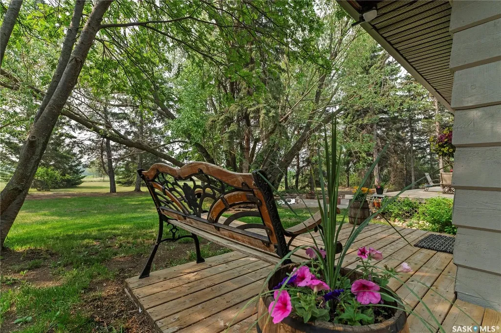 706 2nd Avenue Borden SK S0K 0N0