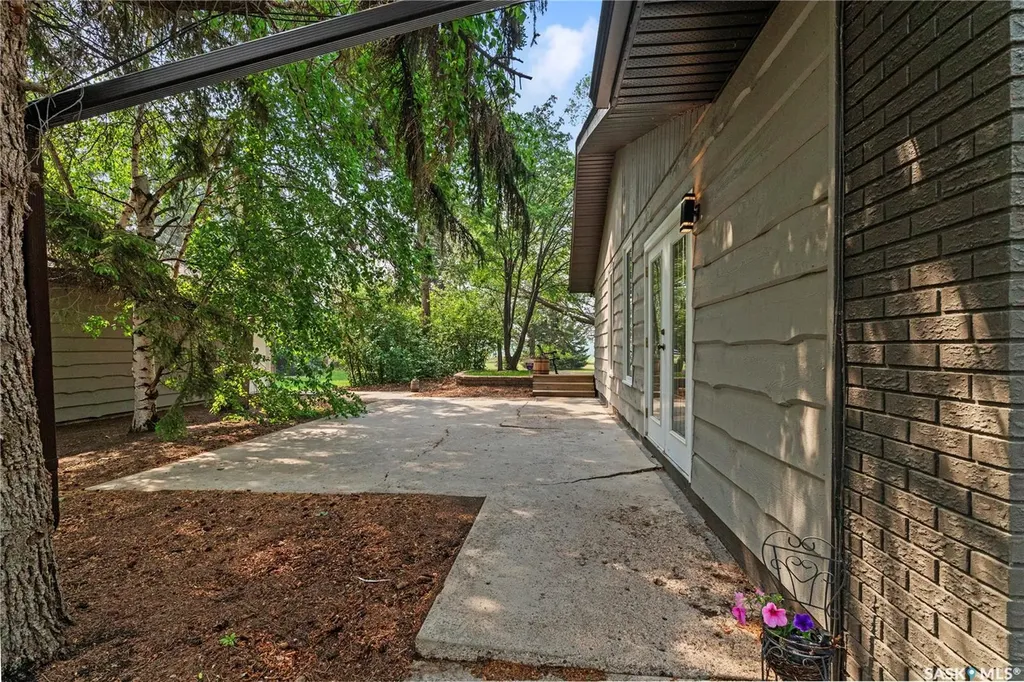 706 2nd Avenue Borden SK S0K 0N0