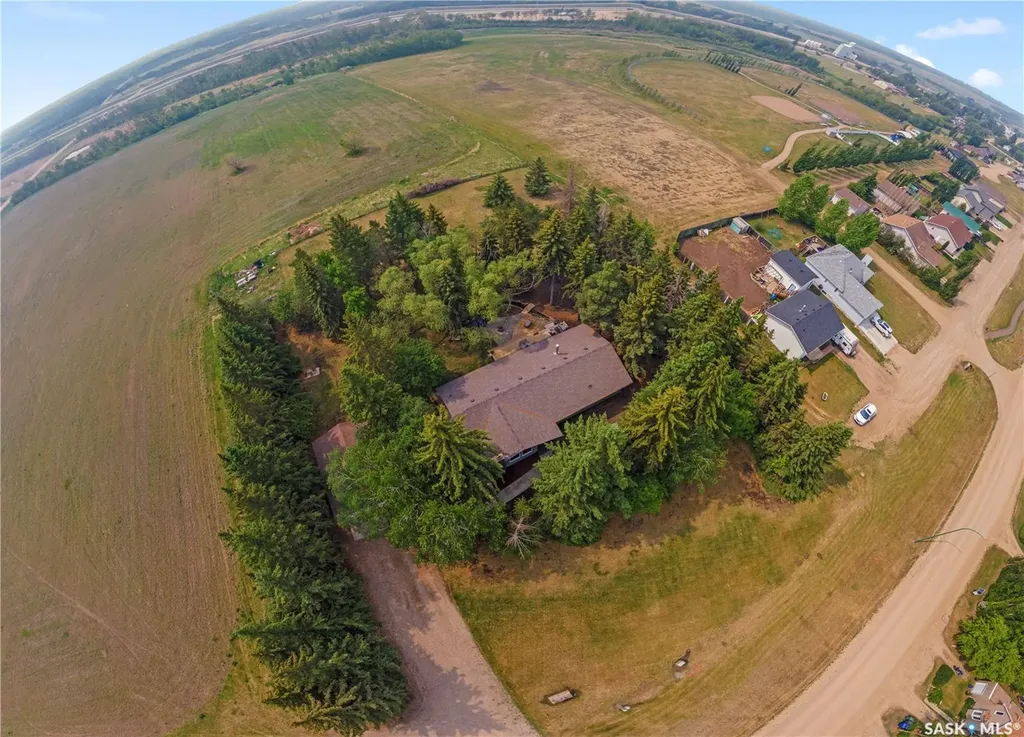 706 2nd Avenue Borden SK S0K 0N0