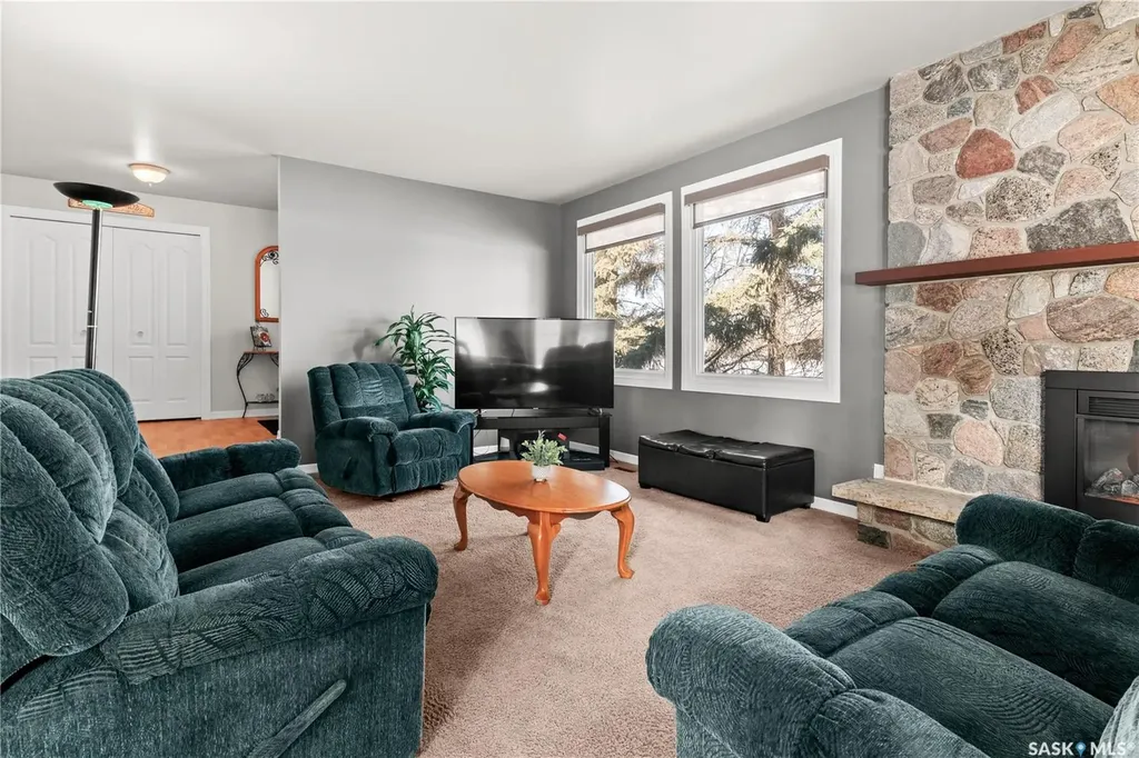 706 2nd Avenue Borden SK S0K 0N0