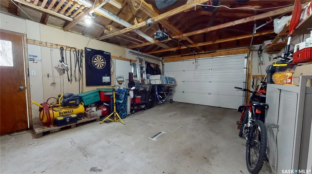 319 Carlyle Street Arcola SK S0C 0G0